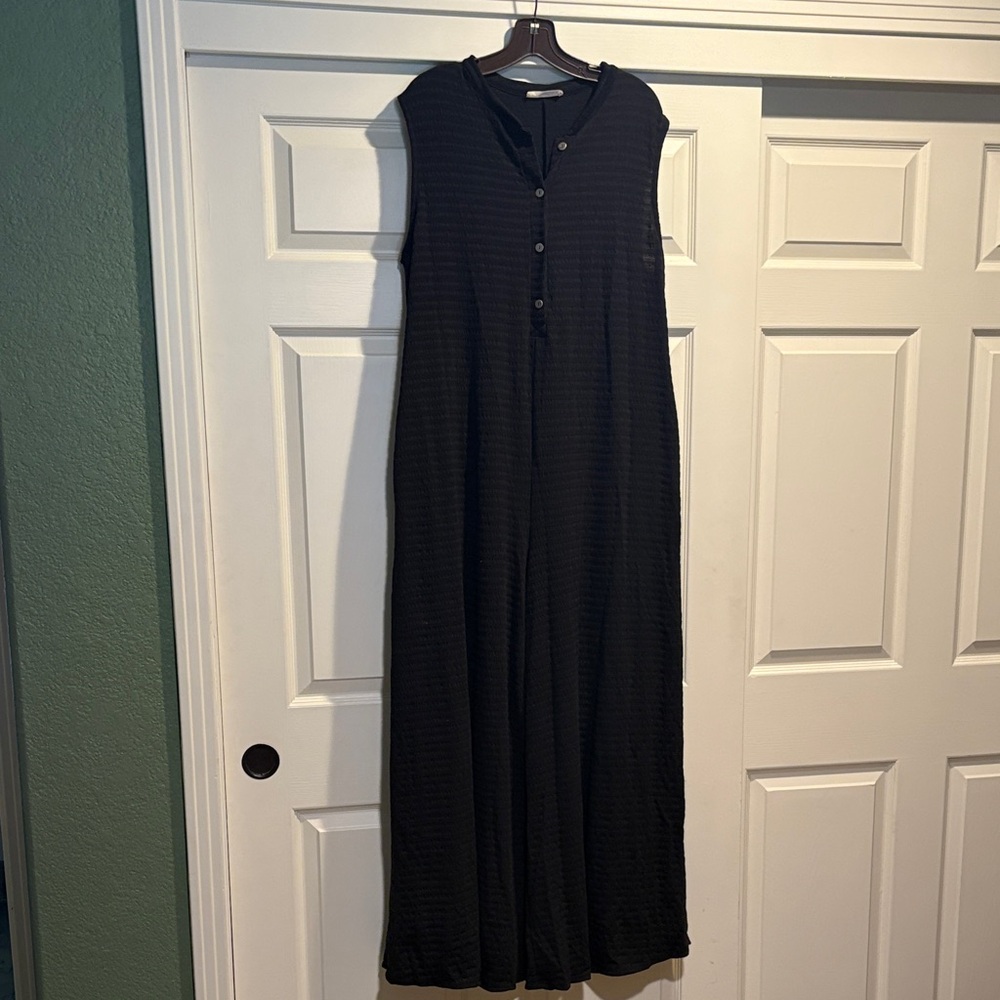Sleeveless Black wide leg jumpsuit- Classic Button-Front